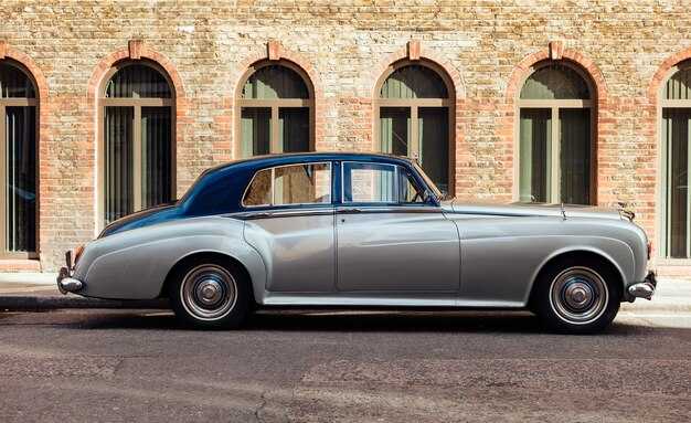 Безопасность и системы активной помощи водителю