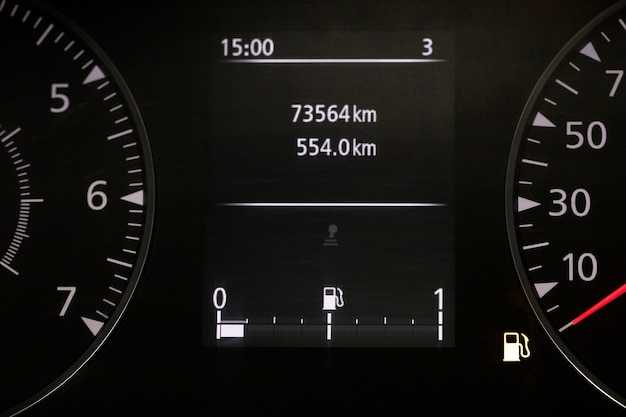 Пошаговая замена дисплея в Opel Astra H