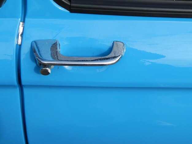 Почему проседают двери на Chevrolet Aveo T250 и как устранить проблему