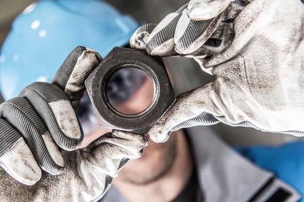 Снятие верхней части двигателя: последовательность действий